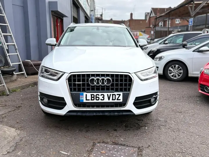 Audi Q3 2014 photo 2