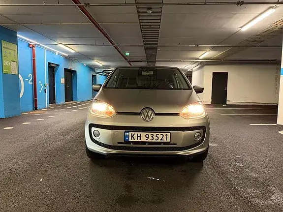 Volkswagen Up 2013 photo 2