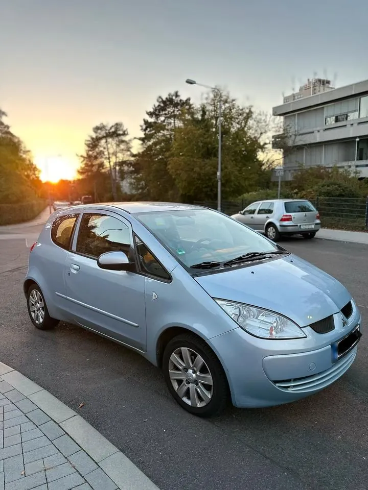 Mitsubishi Colt