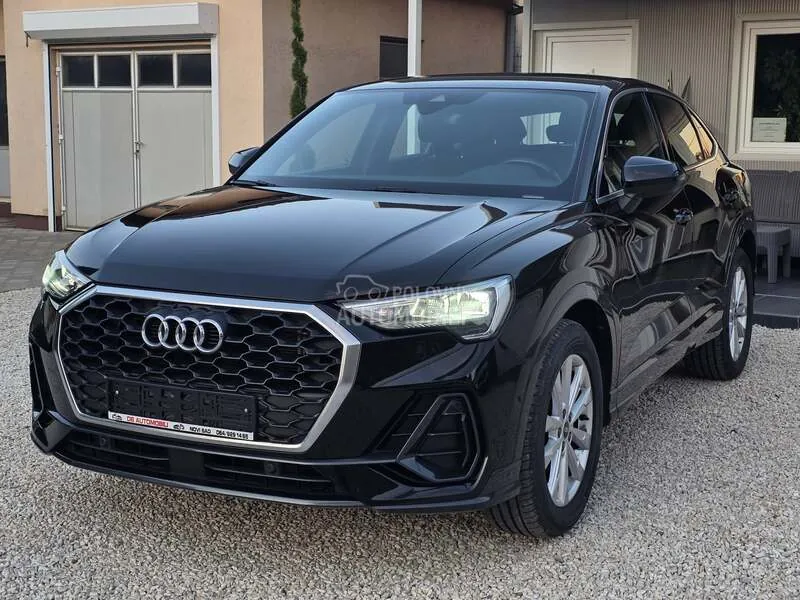Audi Q3 2022 photo 2