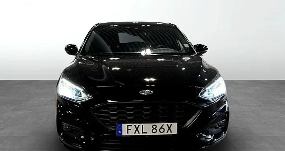 Ford Focus 2022 photo 2