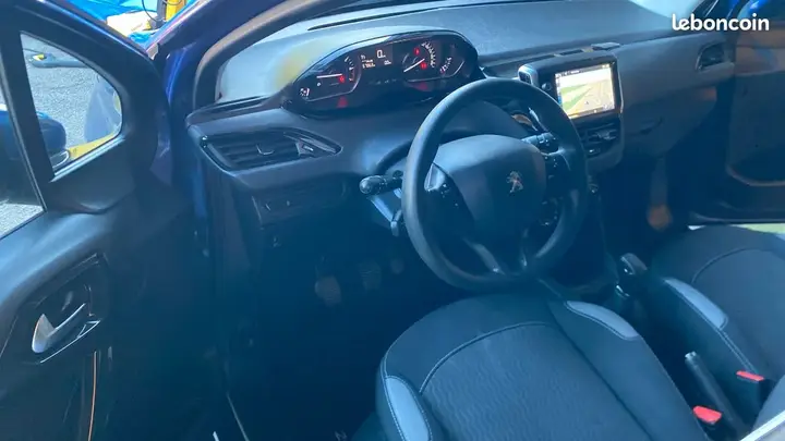 Peugeot 208 2016 photo 5