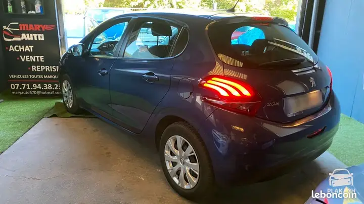 Peugeot 208 2016 photo 4