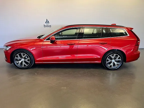 Volvo V60 2024 photo 2