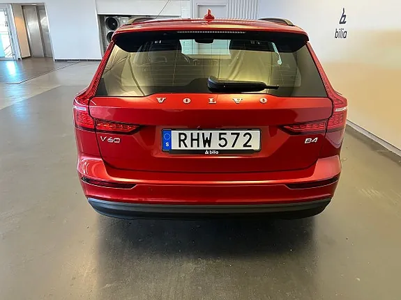 Volvo V60 2024 photo 4