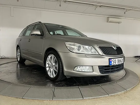 Skoda Octavia 2010 photo 5