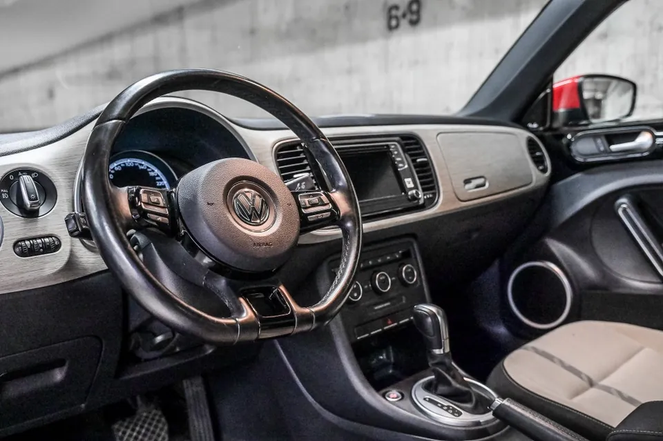 Volkswagen Beetle 2018 photo 4