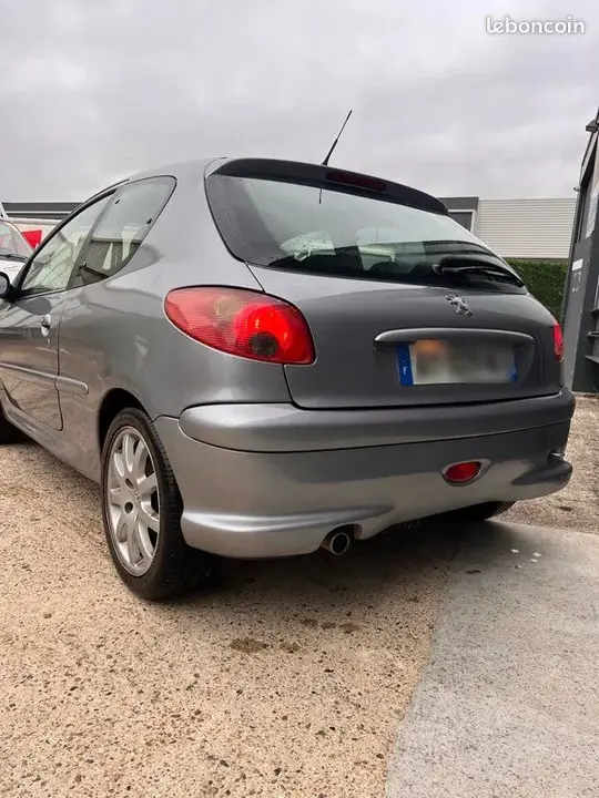 Peugeot 206 2004 photo 3