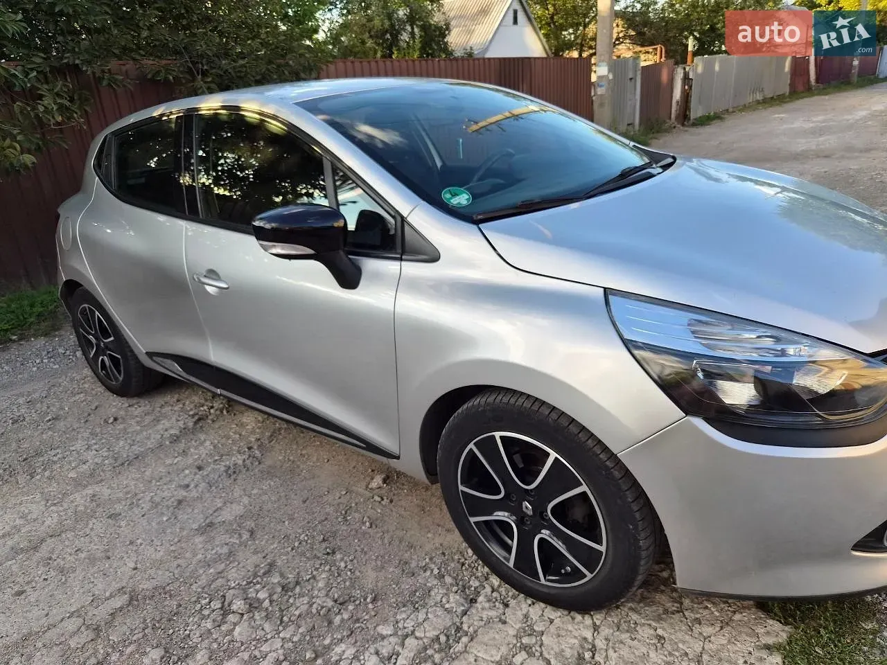 Renault Clio 2015 photo 3