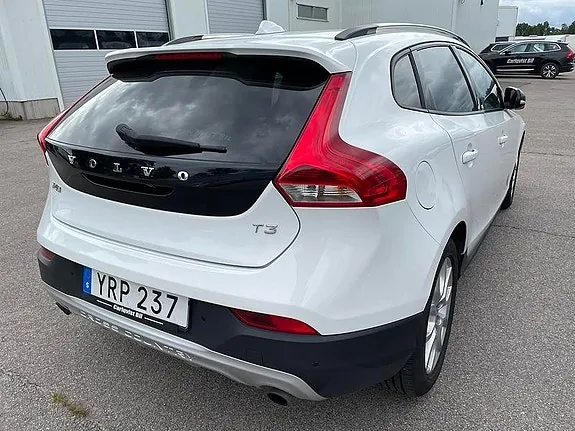 Volvo V40 2018 photo 3
