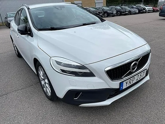 Volvo V40 2018 photo 2