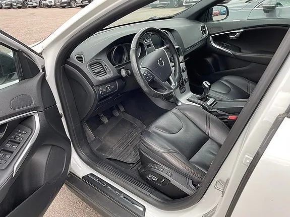 Volvo V40 2018 photo 5
