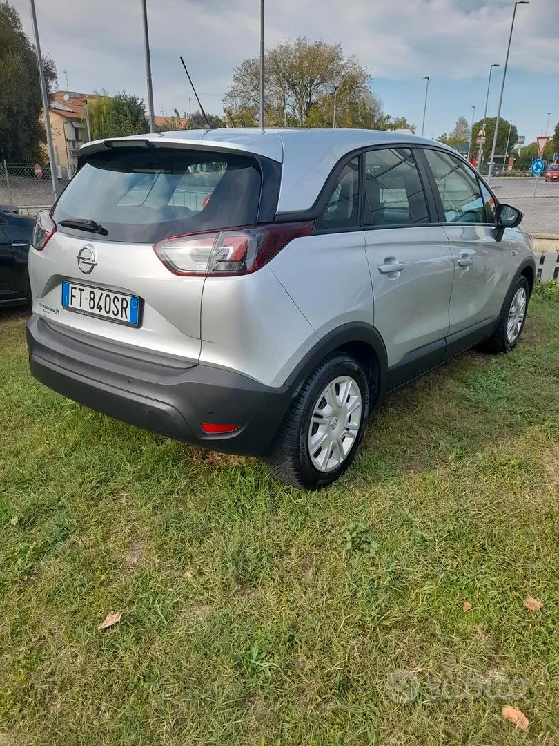 Opel Crossland X 2019 photo 2