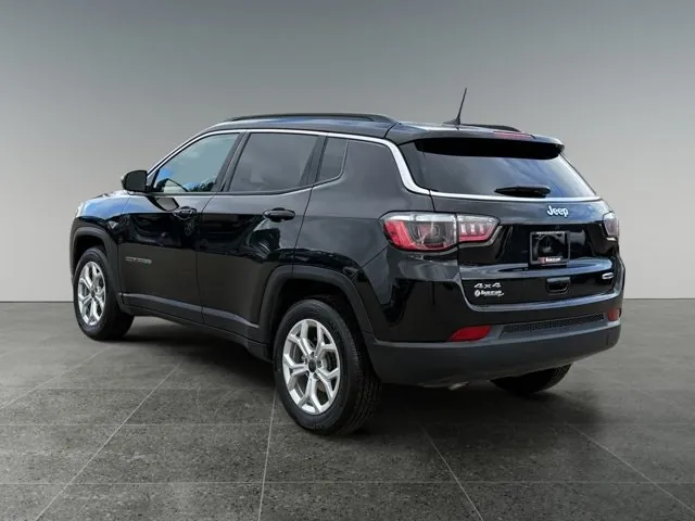 Jeep Compass 2026 photo 4