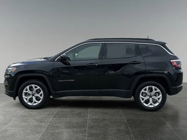 Jeep Compass 2026 photo 2