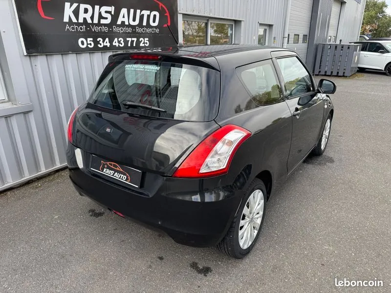 Suzuki Swift 2012 photo 3