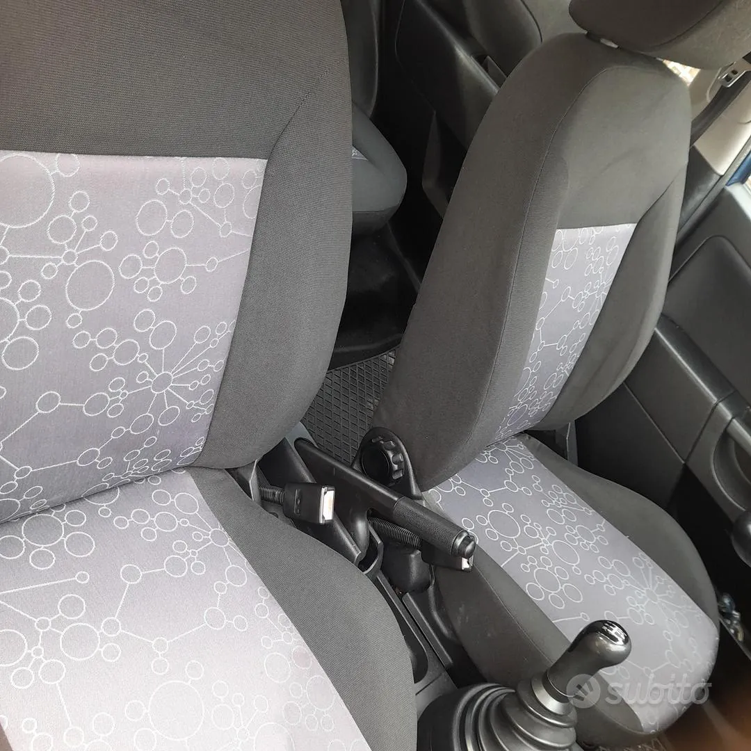 Ford Fiesta 2008 photo 4