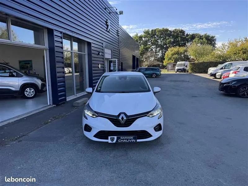 Renault Clio 2020 photo 2