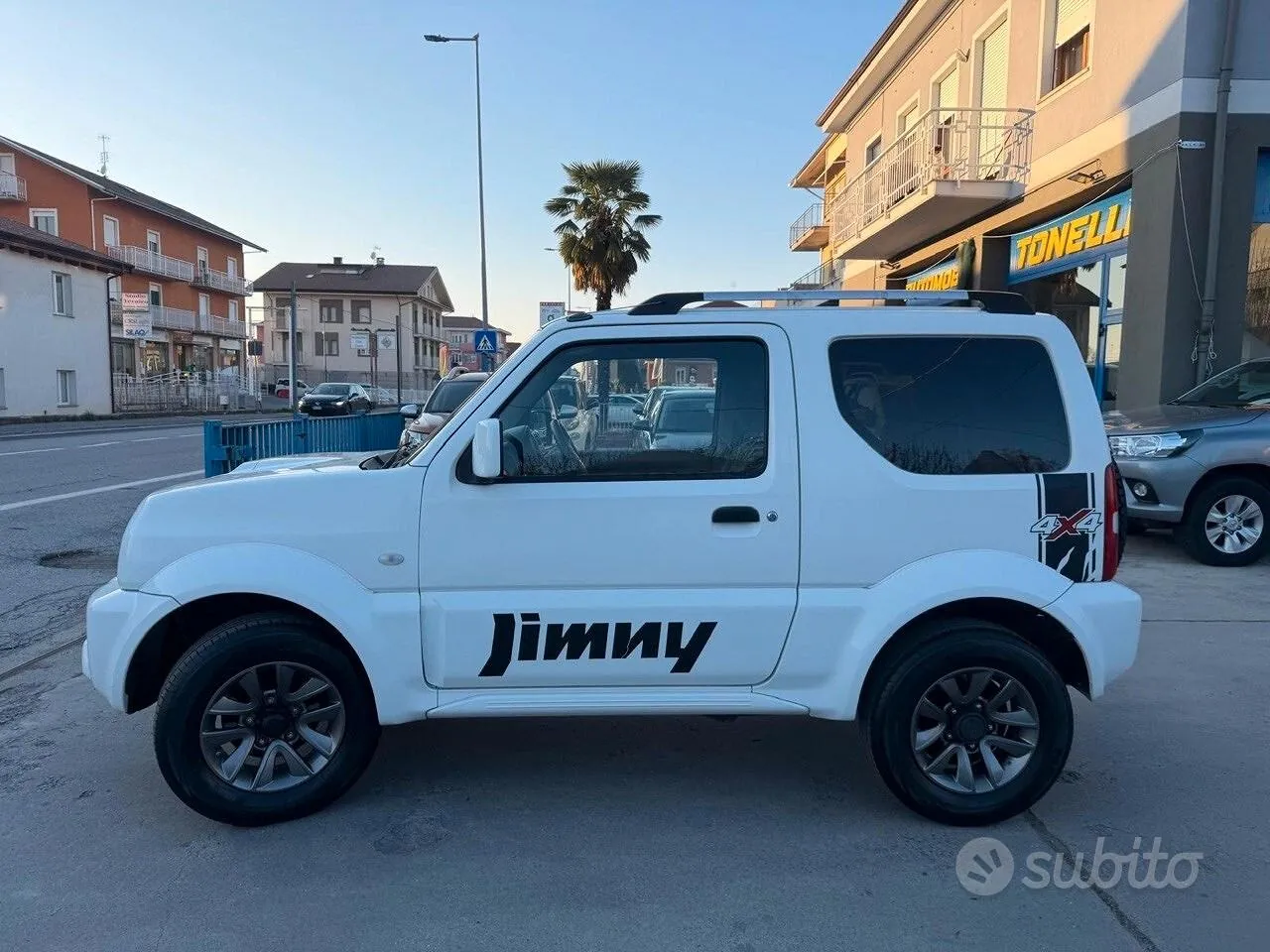 Suzuki Jimny 2016 photo 2