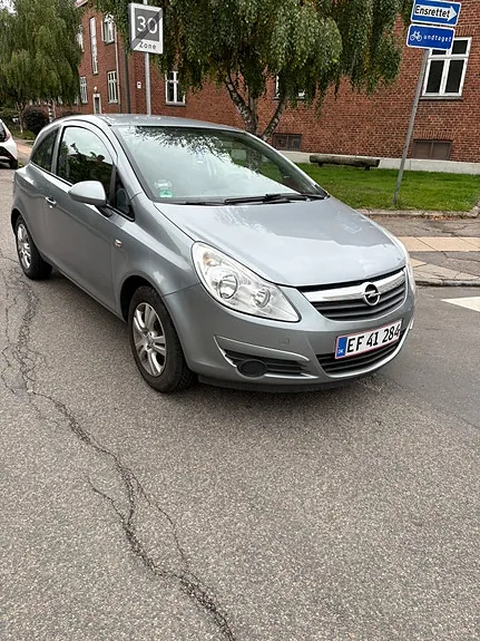 Opel Corsa 2010 photo 4