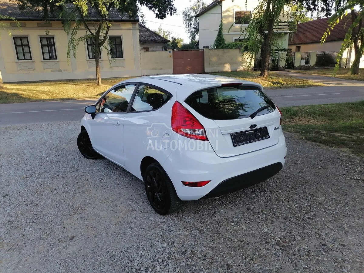 Ford Fiesta 2009 photo 3