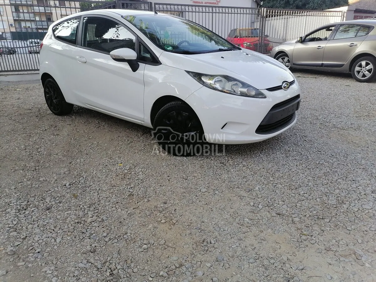 Ford Fiesta 2009 photo 2