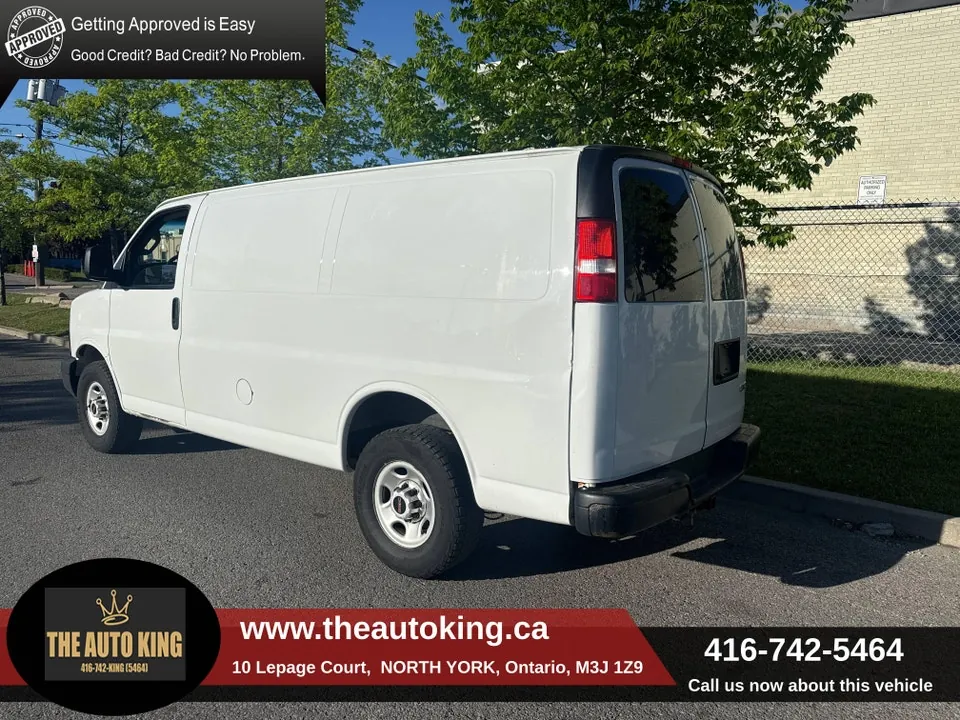 GMC Savana 2020 photo 2