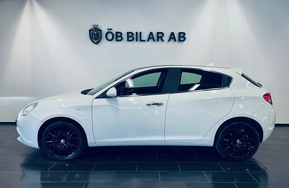 Alfa Romeo Giulietta 2015 photo 4