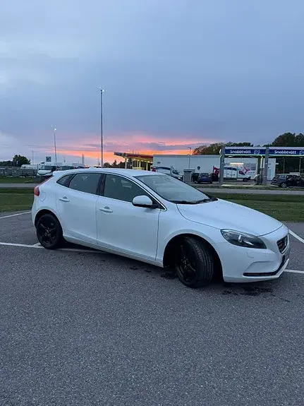 Volvo V40 2014 photo 3