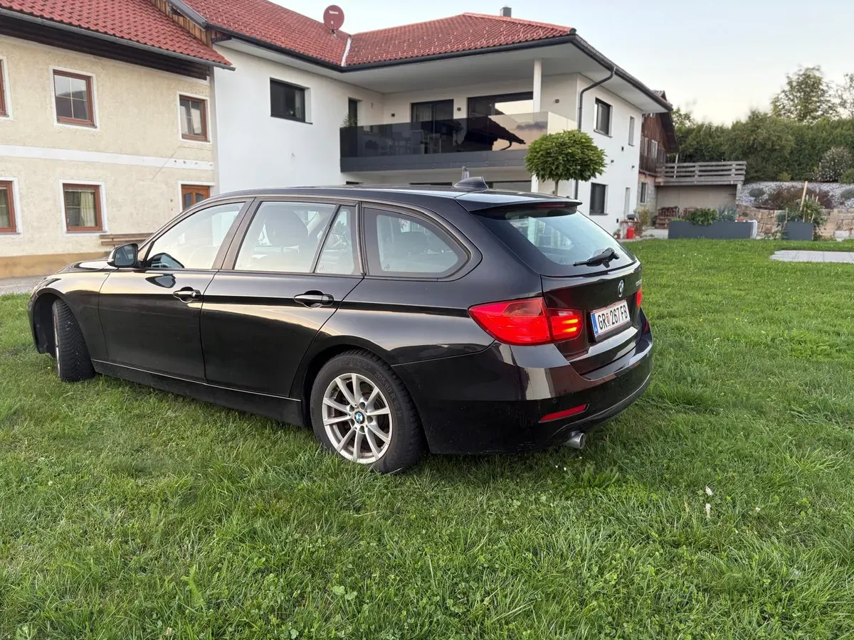 BMW 3 Series 2013 photo 2