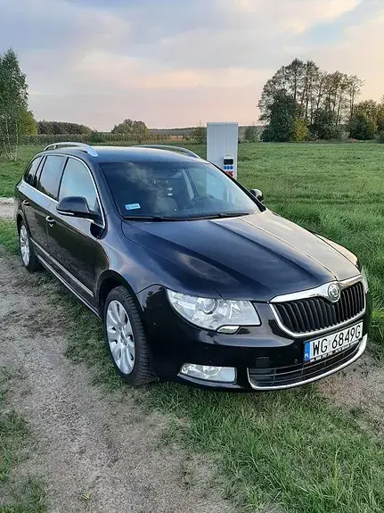 Skoda Superb 2009 photo 5