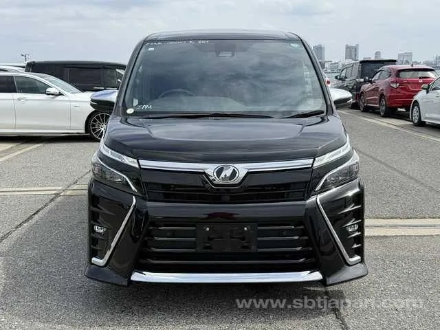 Toyota Voxy Zs 2019 photo 5