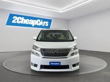 Toyota Vellfire 2012 photo 3