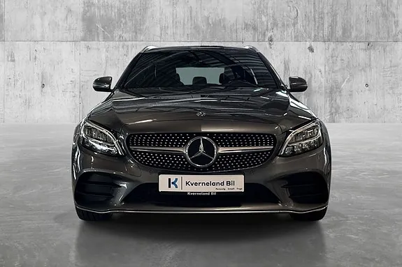 Mercedes-Benz C300 2020 photo 2