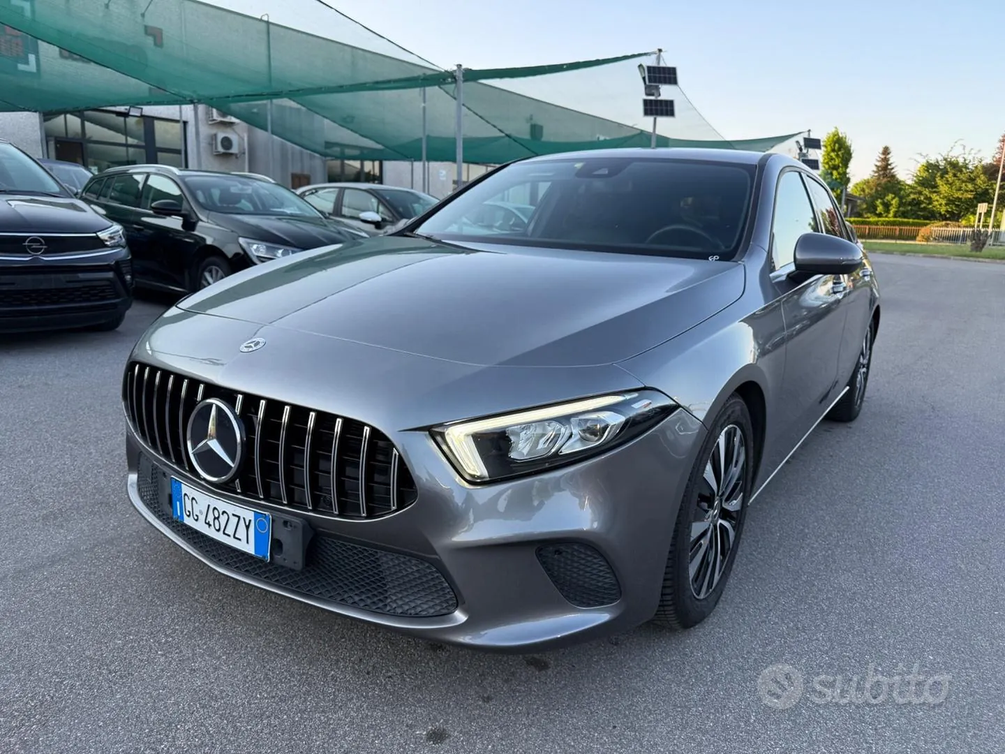 Mercedes-Benz A 220