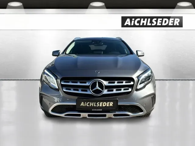 Mercedes-Benz Gla Class 2019 photo 2
