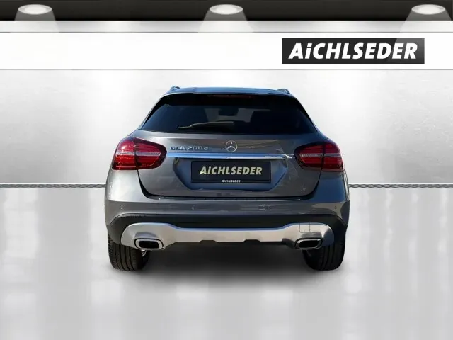 Mercedes-Benz Gla Class 2019 photo 3