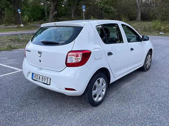Dacia Sandero 2016 photo 3