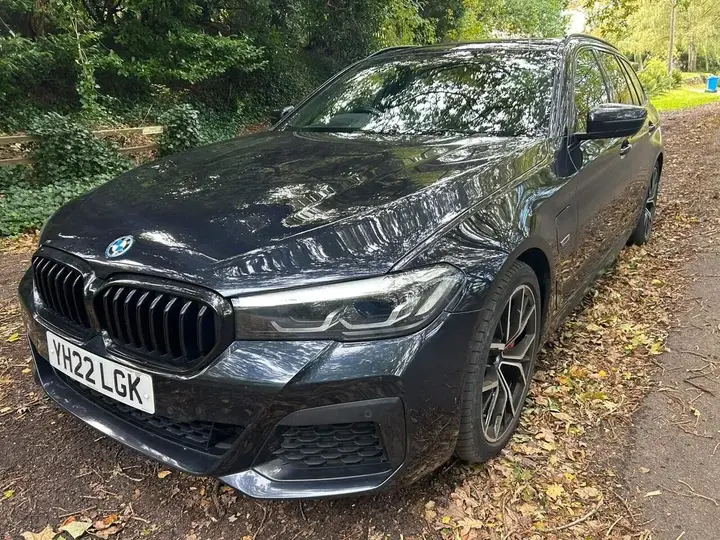 BMW 5 Series 2022 photo 2
