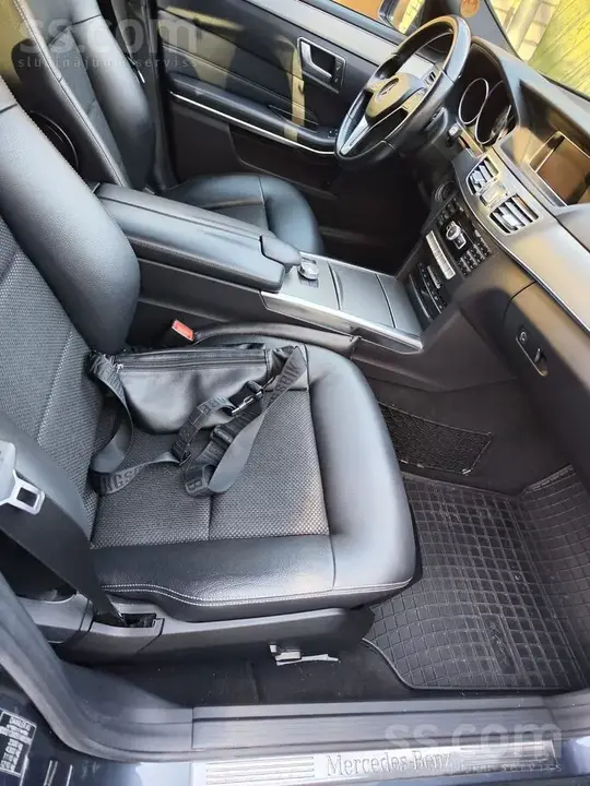 Mercedes-Benz E200 2013 photo 5