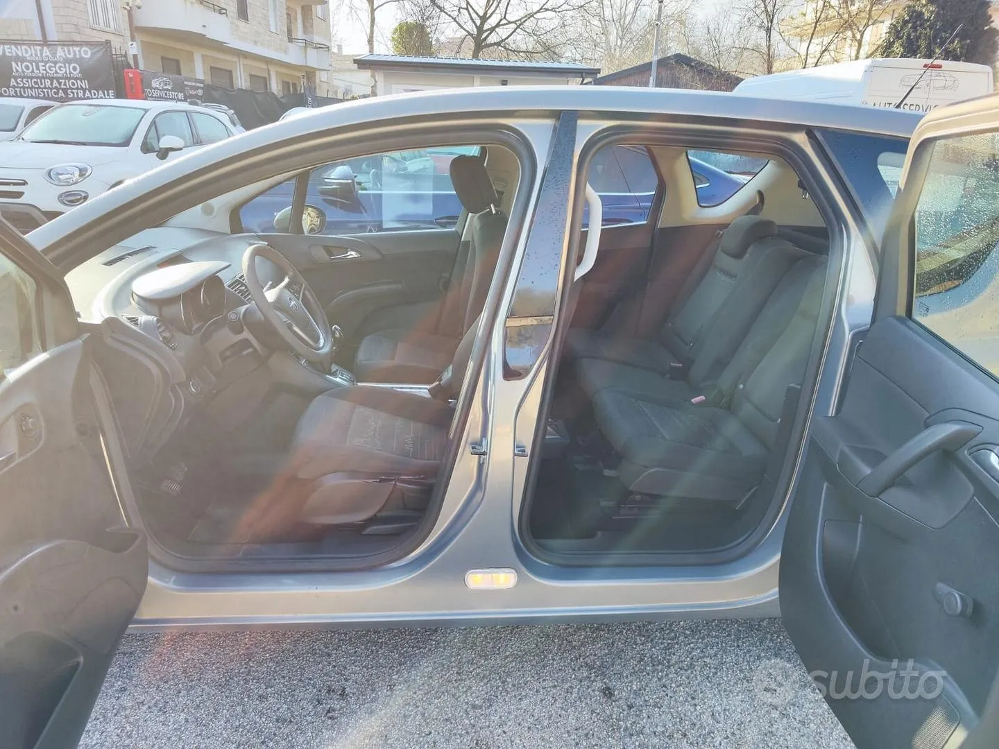 Opel Meriva 2011 photo 2