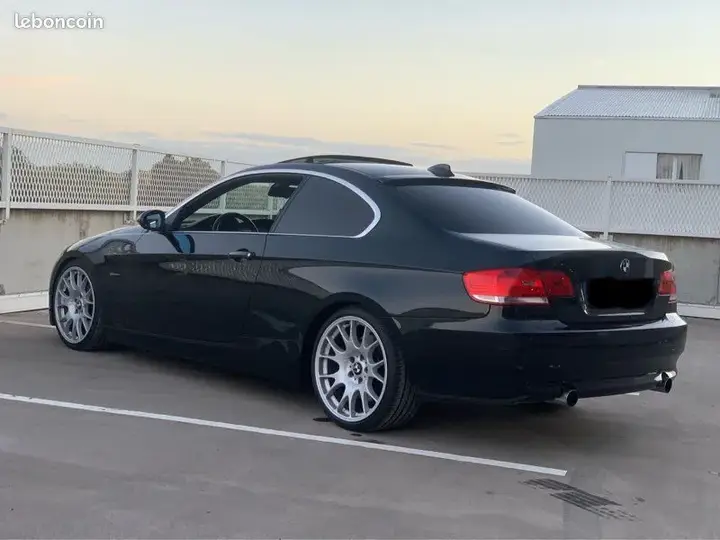 BMW 3 Series 2007 photo 2