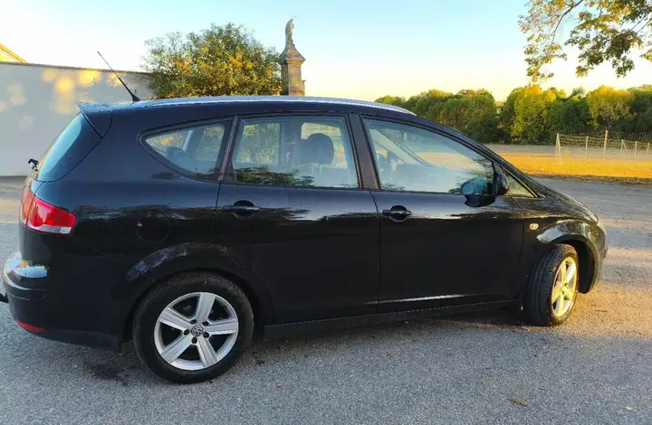 Seat Altea Xl 2012 photo 3