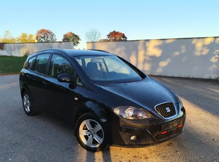 Seat Altea Xl 2012 photo 2