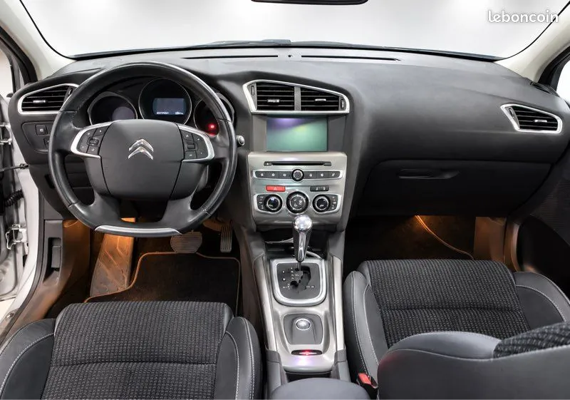 Citroen C4 2015 photo 5