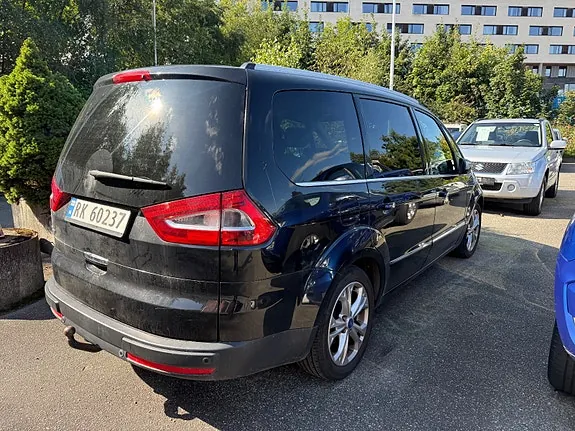 Ford Galaxy 2013 photo 5