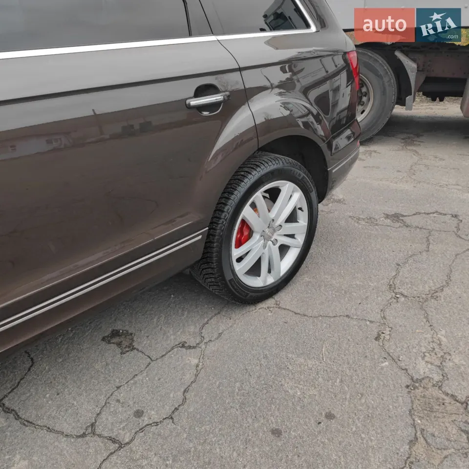 Audi Q7 2014 photo 4