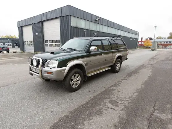 Mitsubishi L200 Club Cab 2002 photo 5