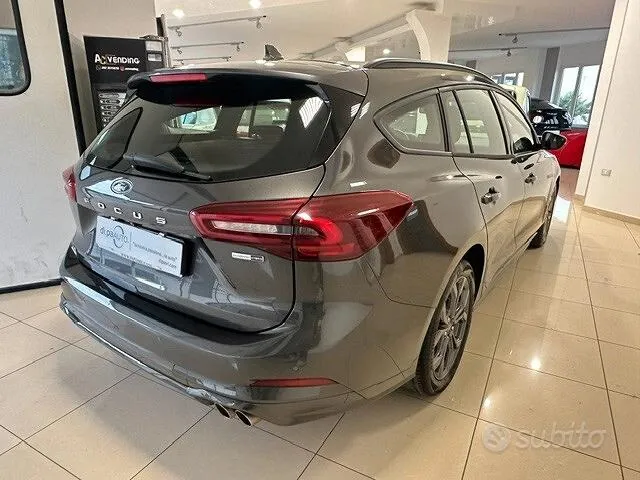 Ford Focus 2023 photo 4