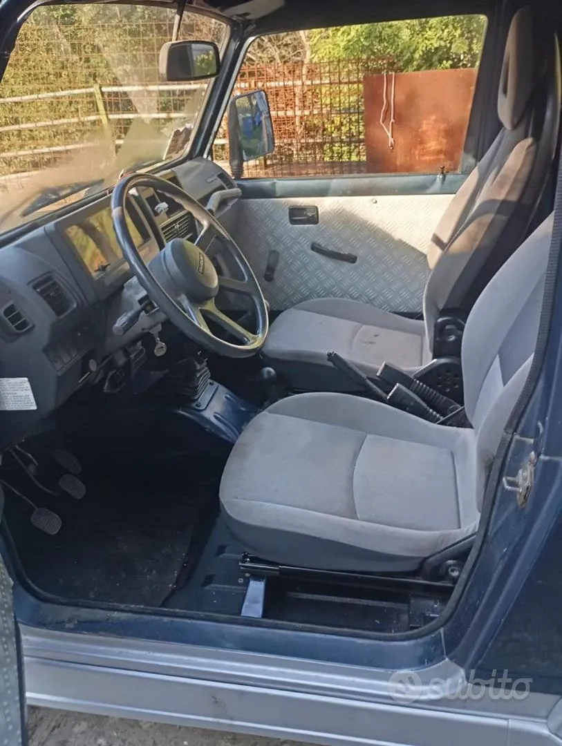 Suzuki Samurai 1989 photo 4